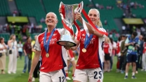 Kemenangan Tak Terlupakan arsenal Piala Liga Champions temp